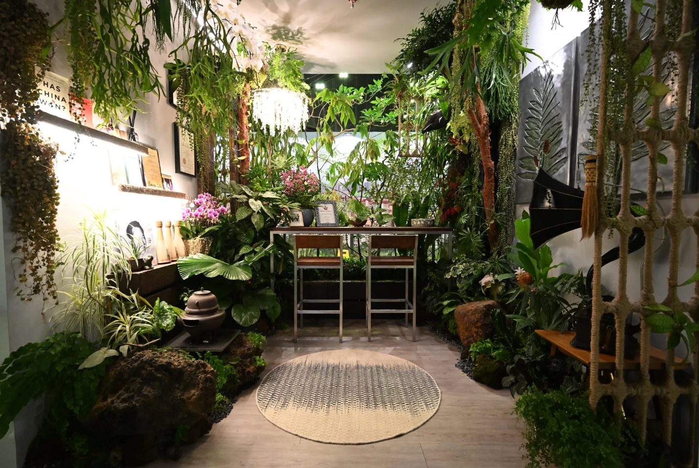 A living space surrounded with greenery 